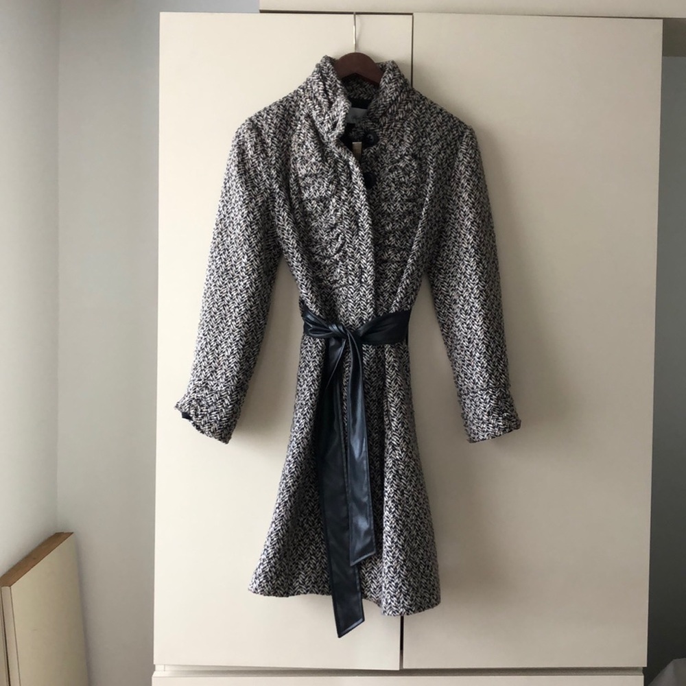 Elegant Beth Bowley Coat